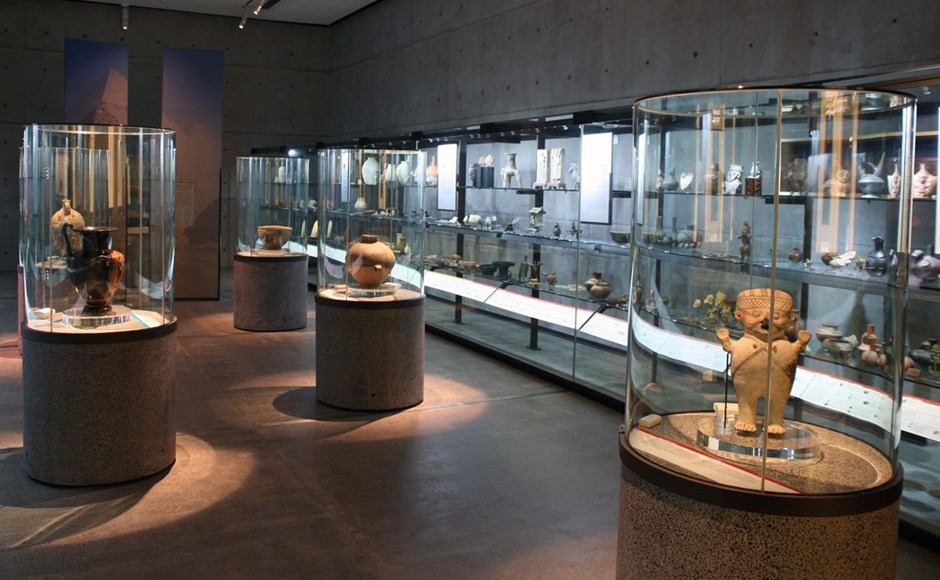 Akl Museum Display Cabinets 01